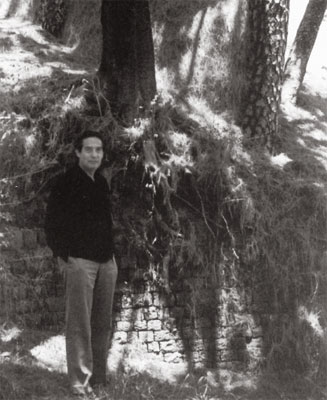Octavio Paz en Kasauli, India, 1968 Foto Revista de la Univ de México   
